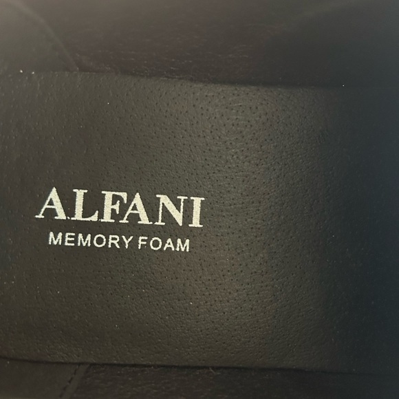 Alfani Men’s Black Oxford Shoe Size 10.5M w/Memory Foam - Excellent Condition - Picture 2 of 10